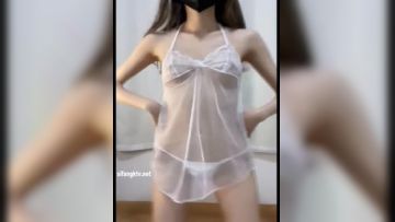 推特抖音风极品身材网红嫩妹【樱子姬】定制私拍特辑~各种COSER摇摆裸舞 (21)